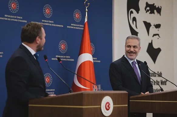 Bakan Fidan'dan İsrail'in Gazze'deki ateşkes ihlallerine tepki: Netanyahu soykırımı yeniden başlatmak için bahane aramakta